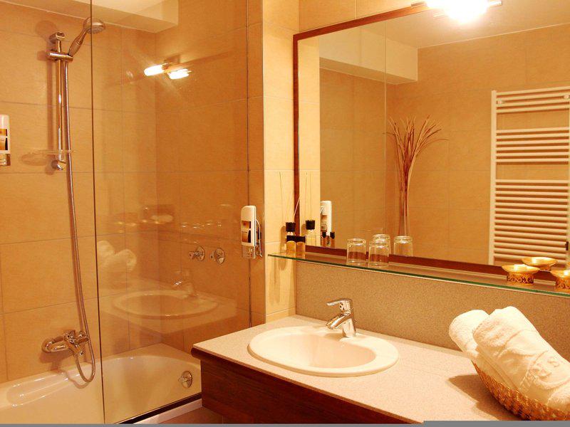 E7A3433F8ACCC73B877509C566B71241