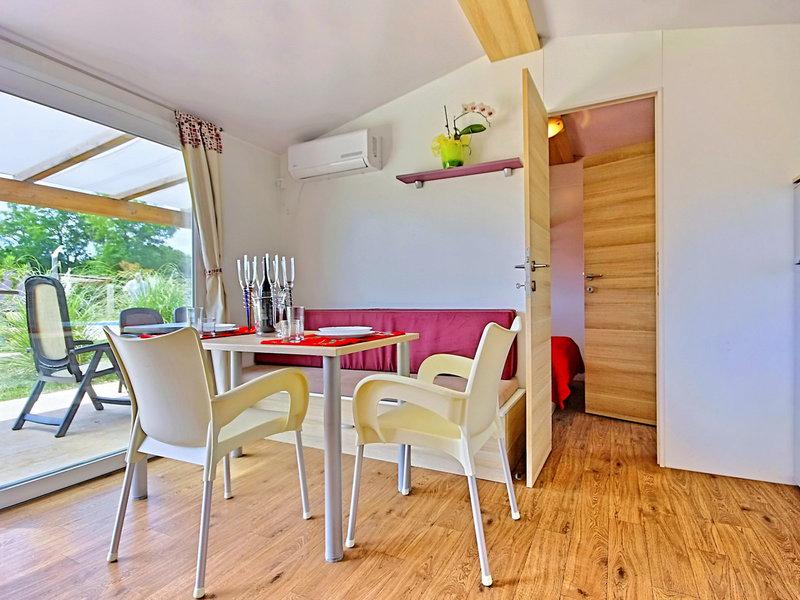 B03FDCDBE37E4AF0461C7881D382ECA4