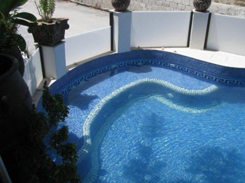 3300DAE187740A52D9E6A56DD3CAB0B2