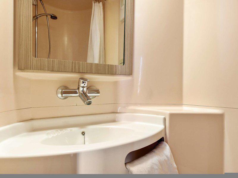 D83806232EE0AD4AF7B721B7DCF88030