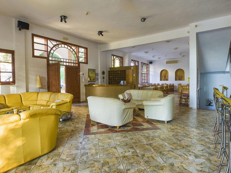 FBC72A4EF1574B308334CFC1448BC755