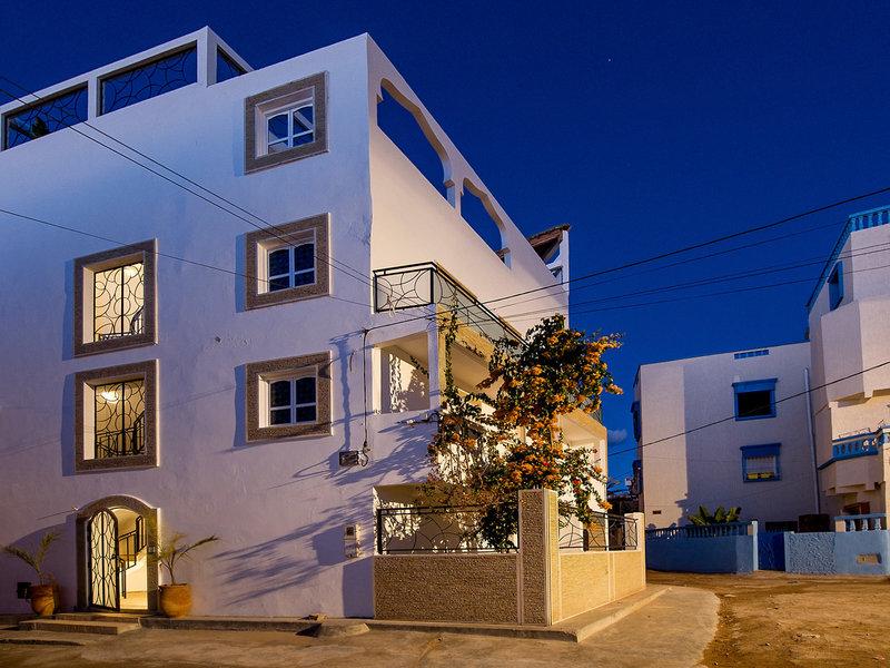 DC83A9BD12AF604D0D86F693185F27DA