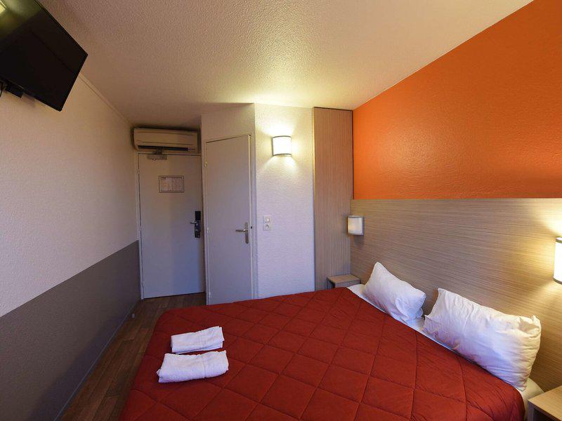 AFB16C8355A920121974F993B0E081A3