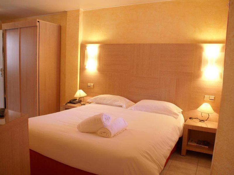 5707BB1106B79C2549DE8F8CF311744F