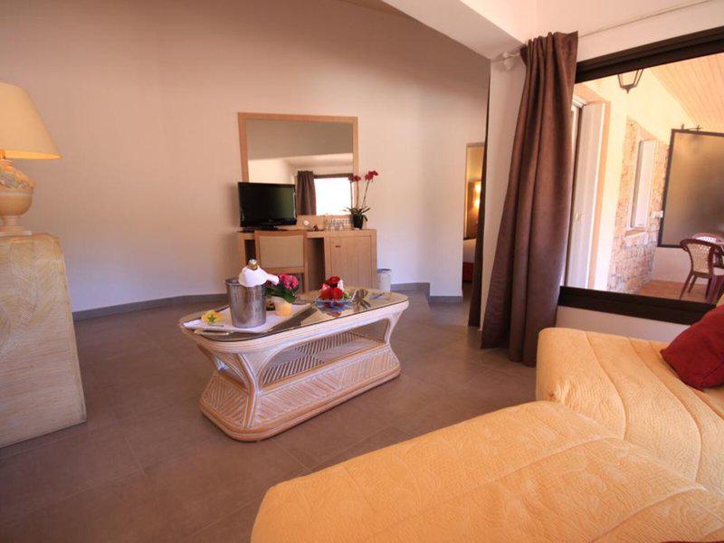 A130D4192ADE0B08ED41C04EEFA6F0CC