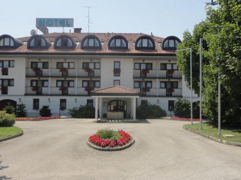 89C3AEE8A9AEF0A5A38509C6164F5FD2