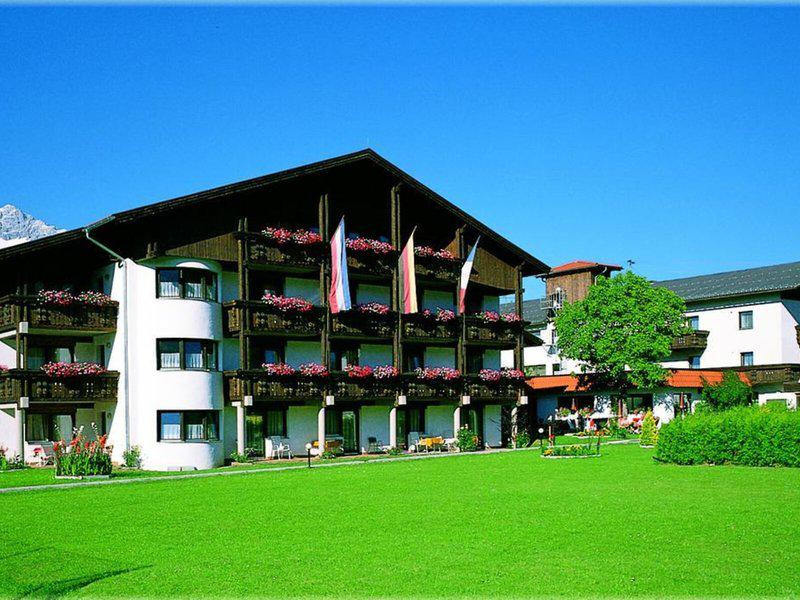 9033A8A91EE5757AC95EBC95F71C31ED