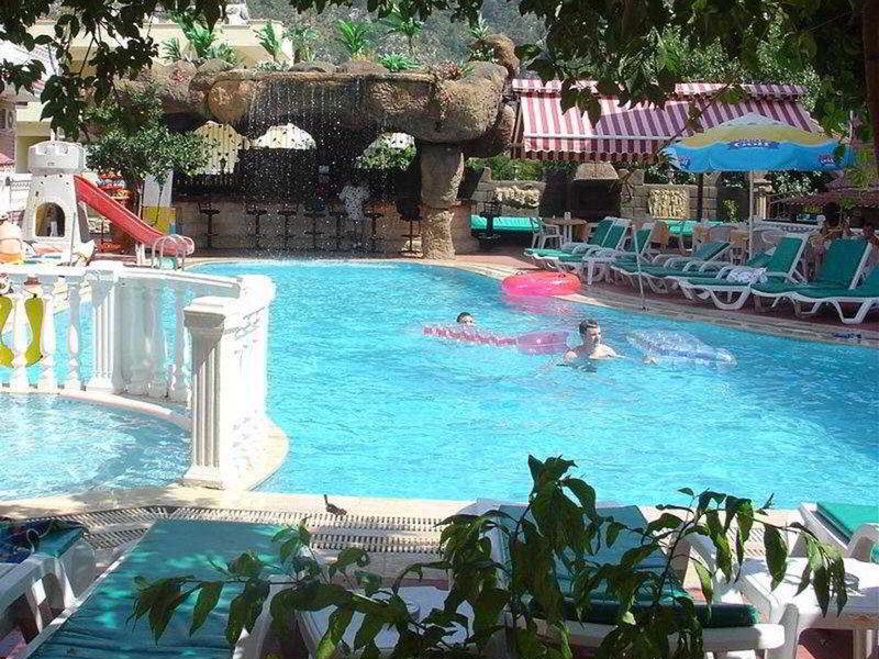 DD5CD5324C37F3C23BF9D2FA763CFA4A