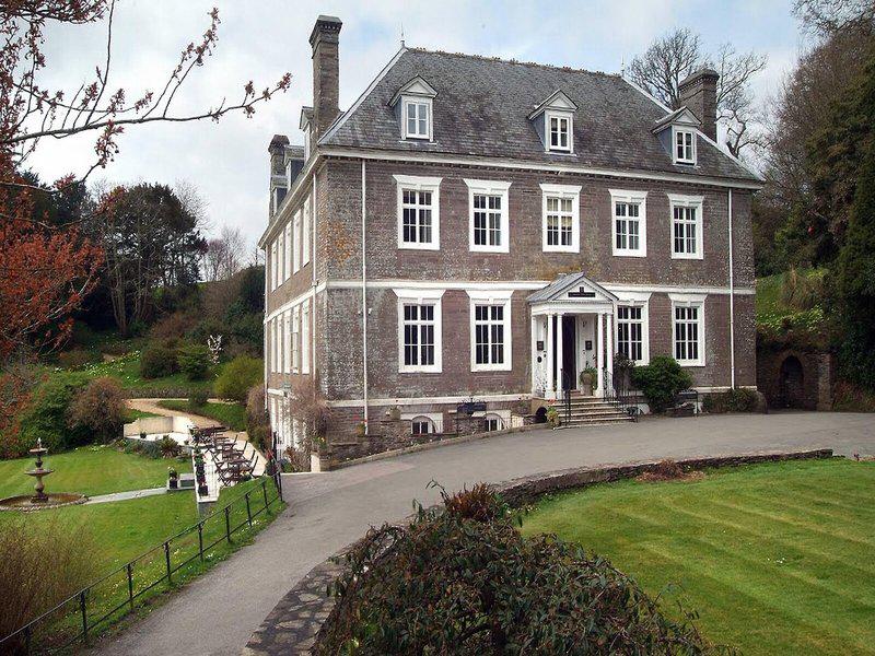 E6C25301C918862B9BAB2A995935100D