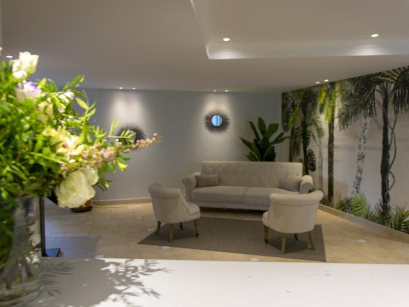 1FCDA241A714A8E4D6C3FED17A3825AF