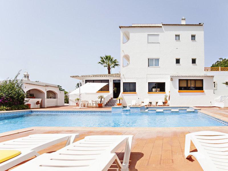 421720CB53B5EDD4A1A3717B33B1B7E2