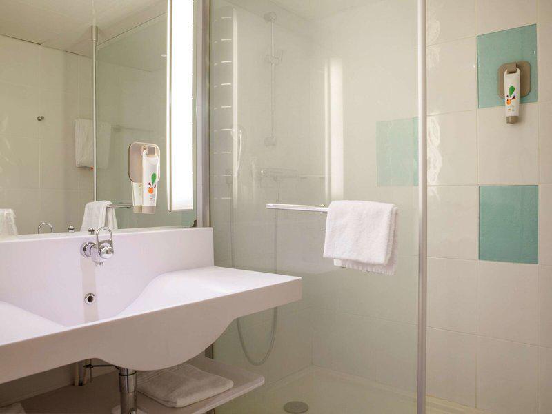 F345AD64FCFE9C76301AF6BA9945F658