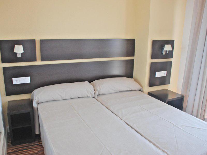 53425C7EBB4B1A8E2803CF42505801A6