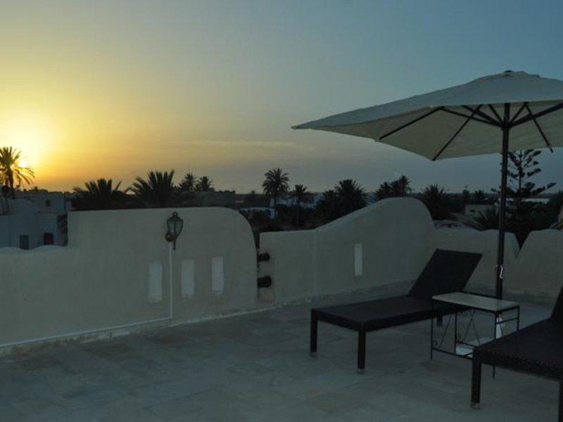 4932AA7A26AAC27482EB184F5197EF9F