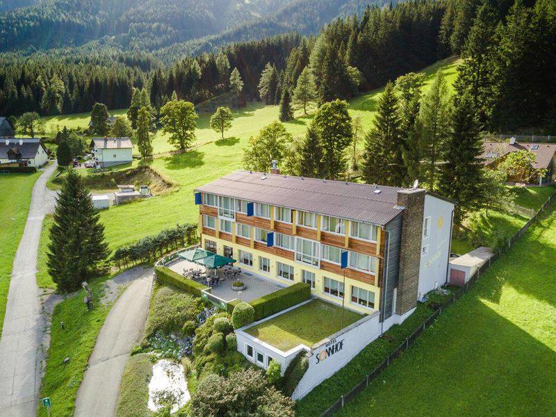 0142C93594F4E2D083EFA029FA8E1AC7