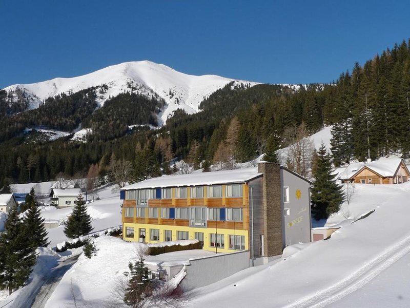 CEB7D1E584DB5A1E635379DB1F106C6E