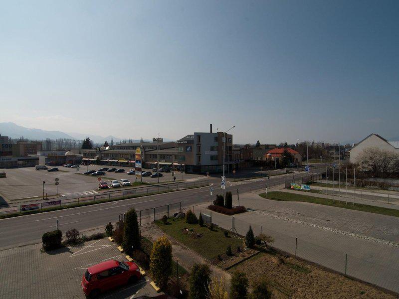 DF22784A43BA82802E82B7A4B20C96B2