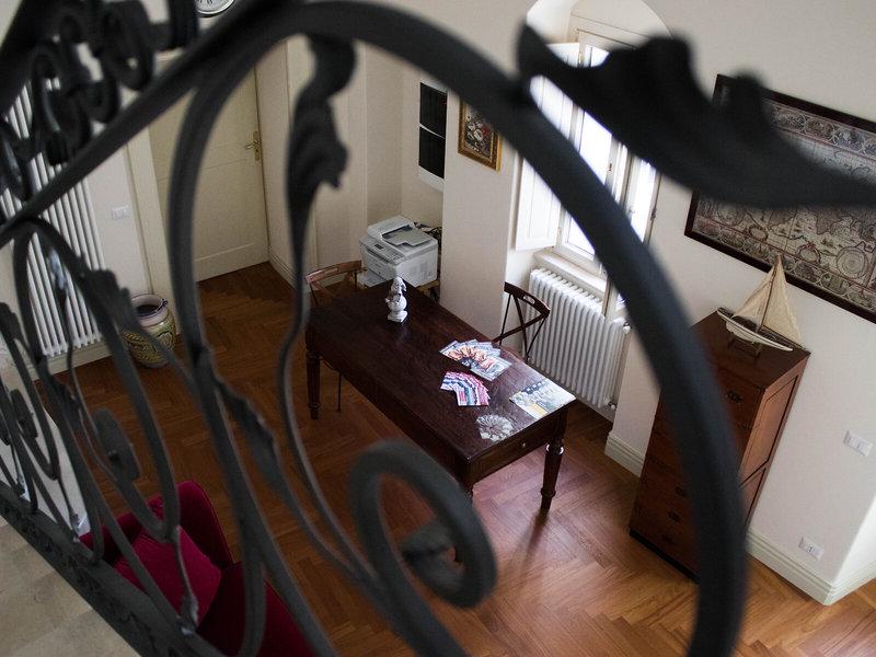 6E9824405A16BA998E30FB0ECACBB2F2