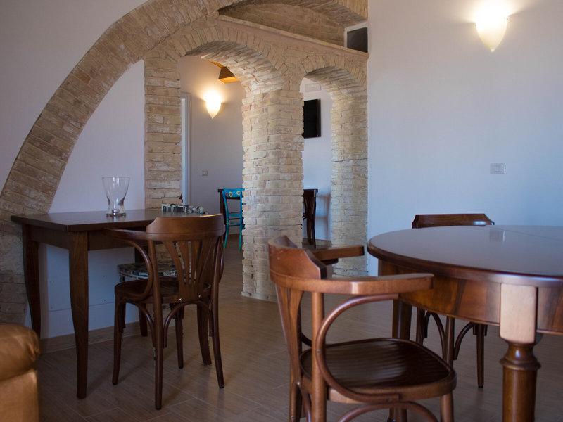 A2BE47EFE1DD417EE3BC9F64E68AD357