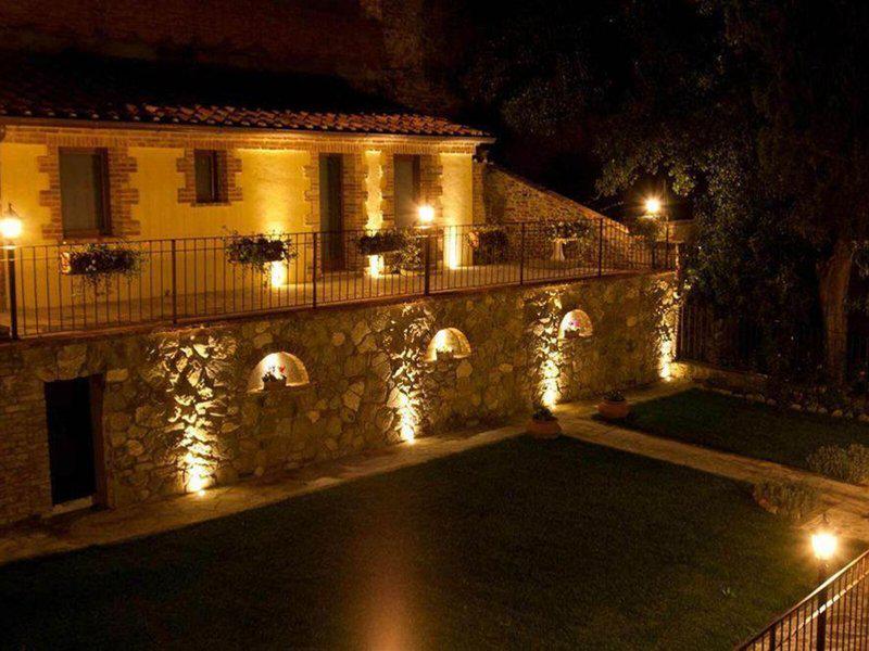 9595F726E37D831A93D26430611895DD