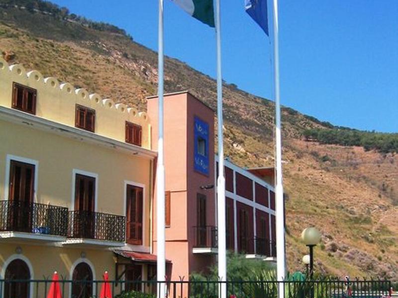 F60192E559984846BD0F710D3C544C29