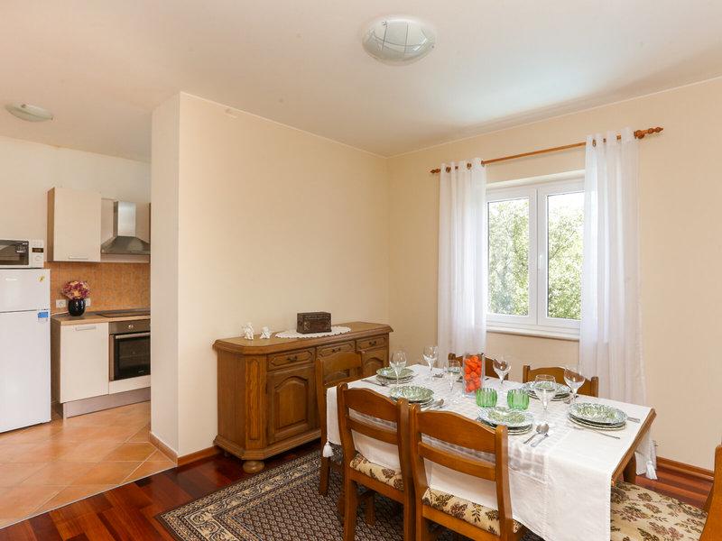 964D658DD6CCAA7EB44C4934947AACDC