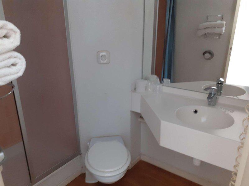 3B997C10F28601B9E2DF23CF46BA699E