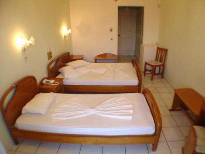 304F8AE9B01F6D4BEF3226148CFD7A1A