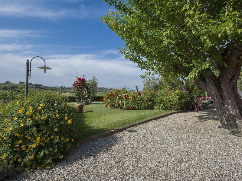 9D52371DEFC330AEB9756D94A6AD8203