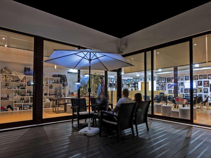 CD5833E3B9DC73FB9D35A1783961DB97