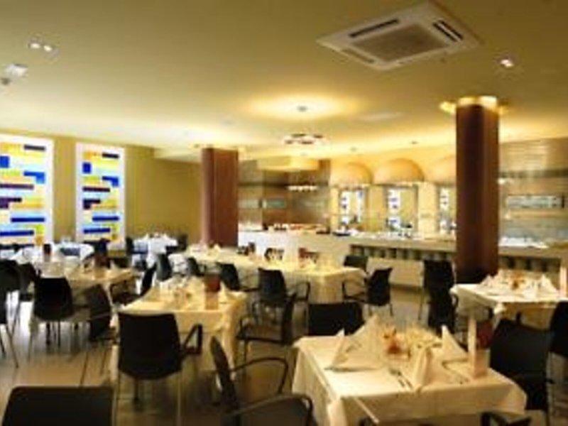 0BA3BC0B1F9D23F8A8CC9B95569D9665