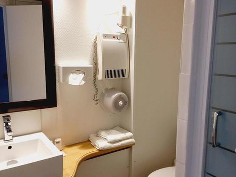 30905AE130C0154EDBBAD6358A57E44E