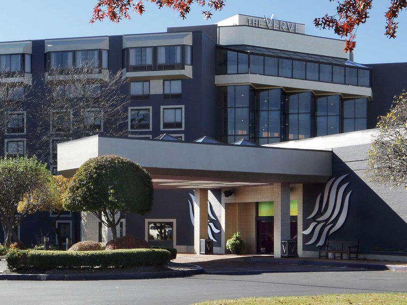 E5506A148F12B4CB1A2226AD70353342