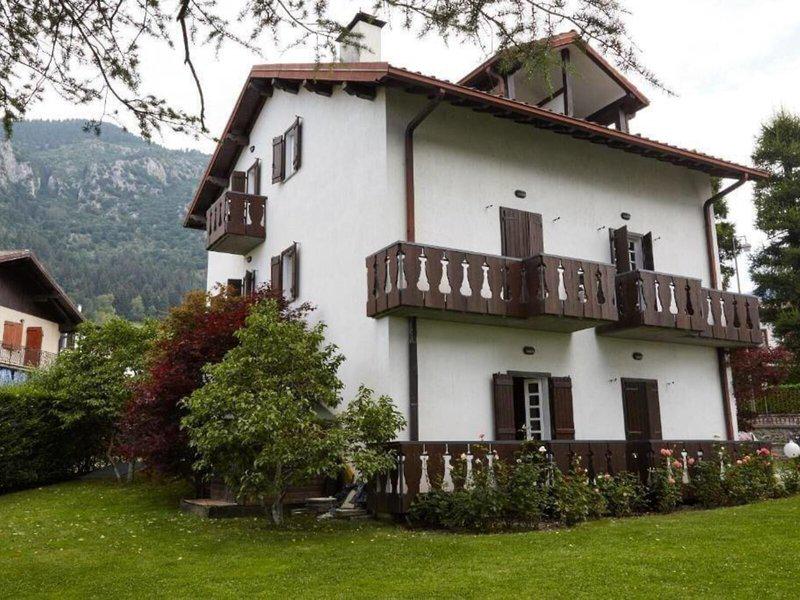 2FA70C2E648BE16EF3C356729C772EC8