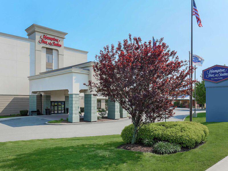 EFA206CB5A4A5A3DA1D474899A8768BC