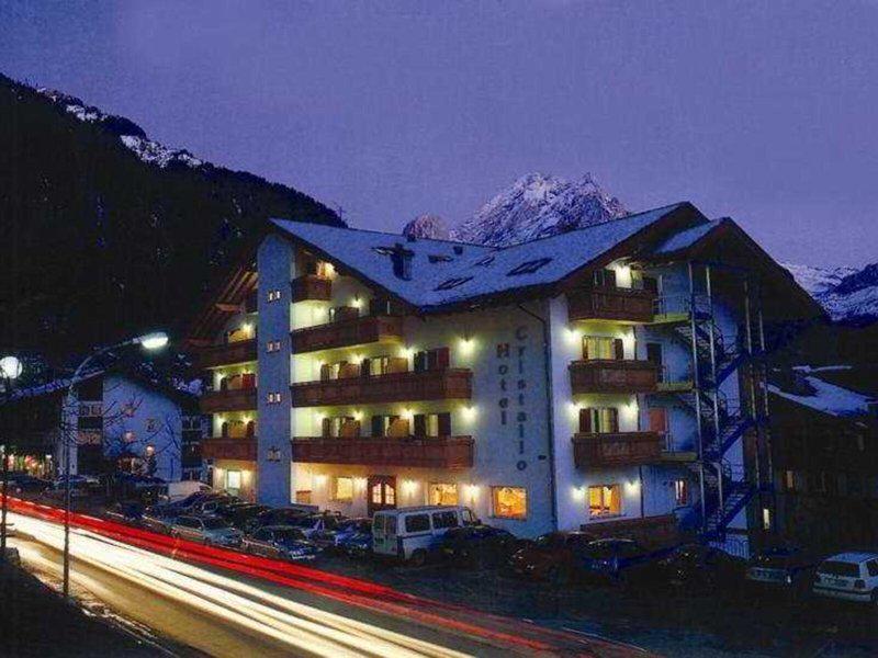 CE7CFD25F8A38AEDC390BA4BFE4702E5