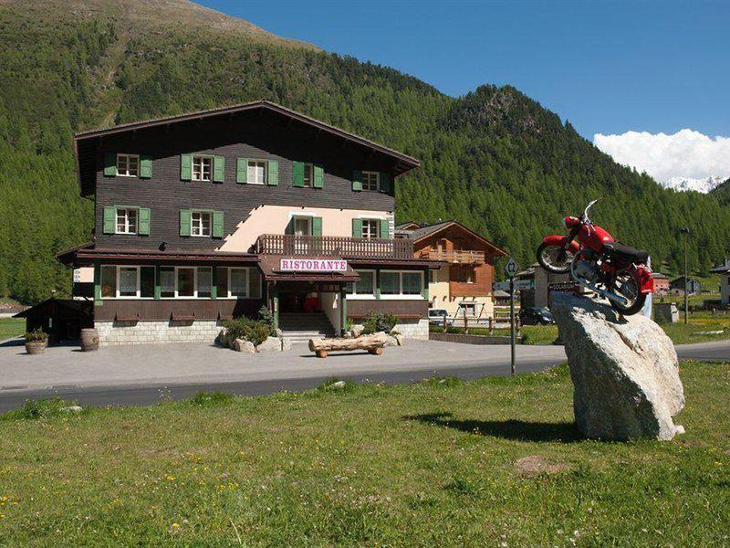 240852BF026EABD1002EC59398CEF9E0