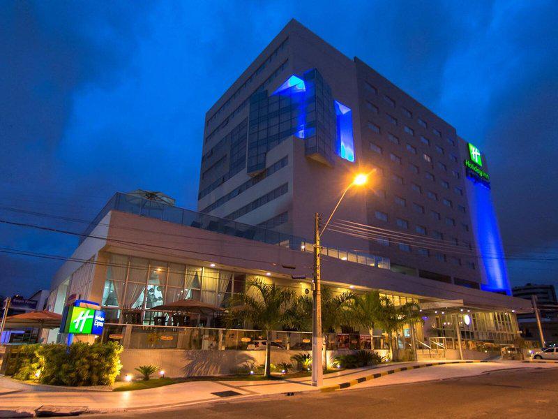 76D58E327E9E109B0707067C3F200370