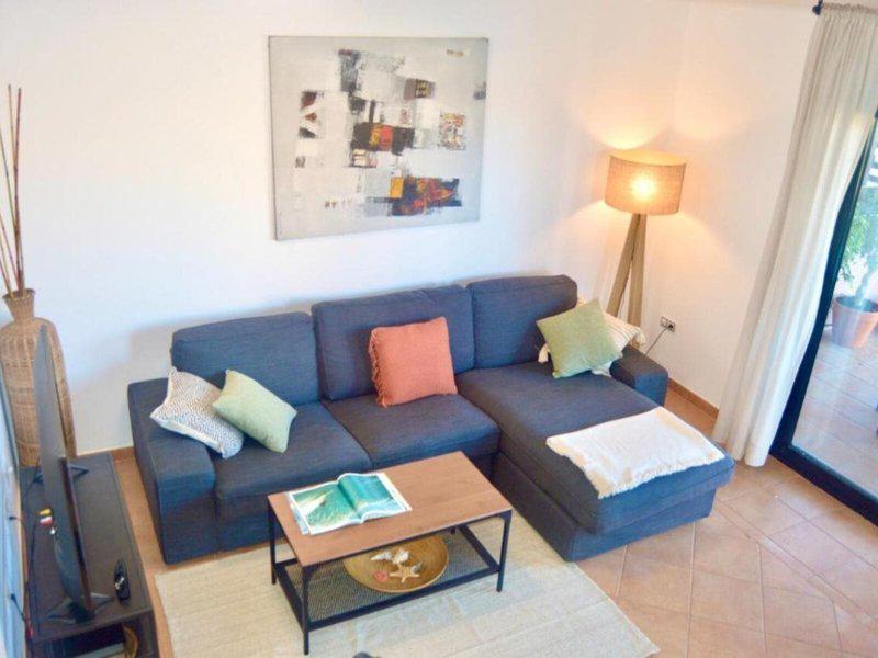 152BB09C10CFEC1C1262281B8BAA5EDA