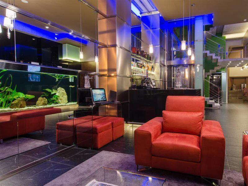 023E89869447E01C96A4342F2C7F9DE4