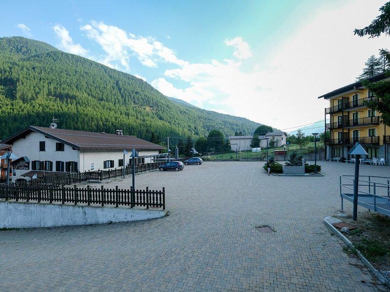 E4D9B15648F388296E5454879745664D