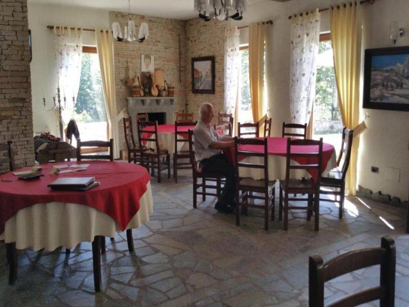 127FDF2D336BA6E48C8F4FDC8F6F0557