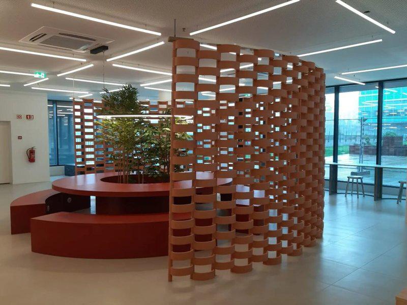 8C2A8FA38ED7F312049D9C020B2826F9