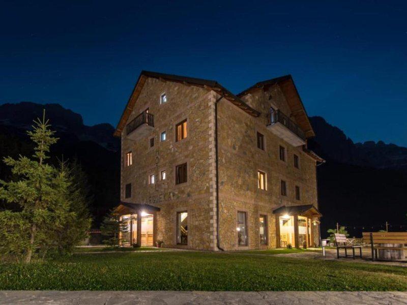 7CDA6F1C3AF7B16B36F9D8CE4F51598F