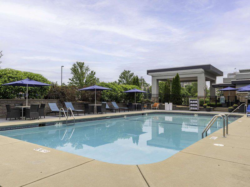 5211F5AD542495E0588121A26C1F0E9A