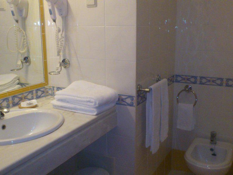 710F93E5301E6B7BE594DD3E37DFAC4D