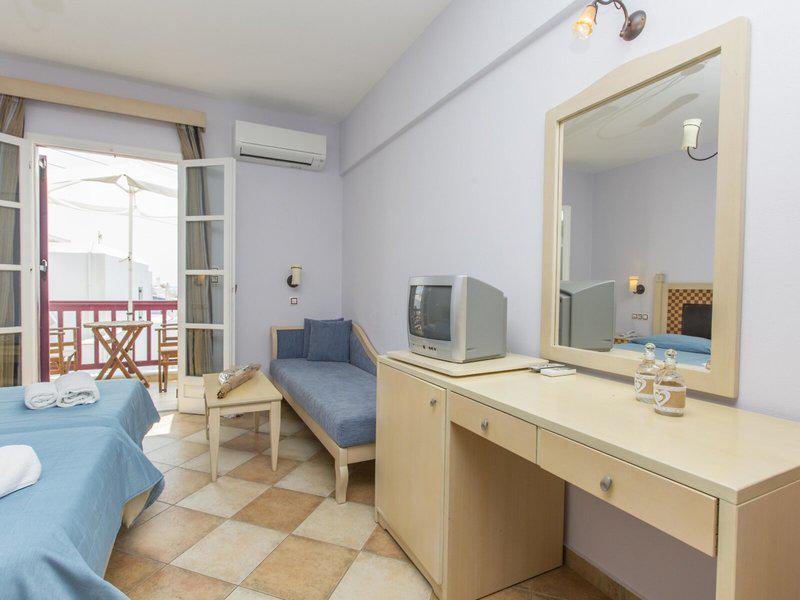 047FCEE942BFC77A37F27105E69C15CA