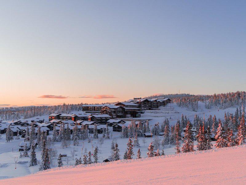 E2B5827AB1411D1349146D21F4C41F9E