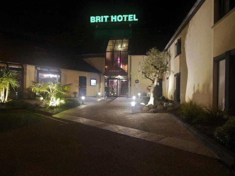 C6CF885557EF2299A7A6305CFB28E828