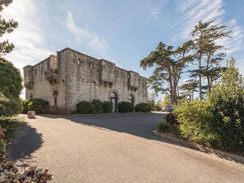 53004DE0AE63DD17DFFD8C03469D4D7C